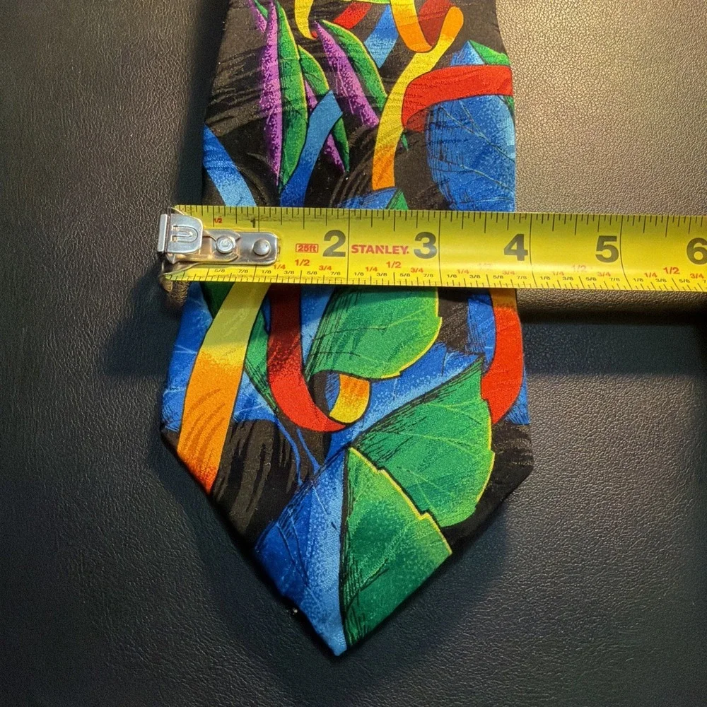 RUSH LIMBAUGH No Boundaries Mens 100% Silk Necktie USA Colorful Floral